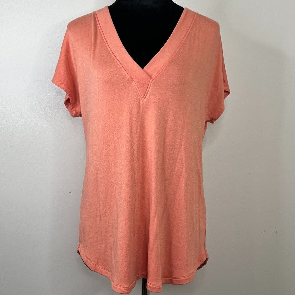Lou & Grey Signaturesoft Orange/Peach V-Neck Curve Hem Short Sleeve T-Shirt